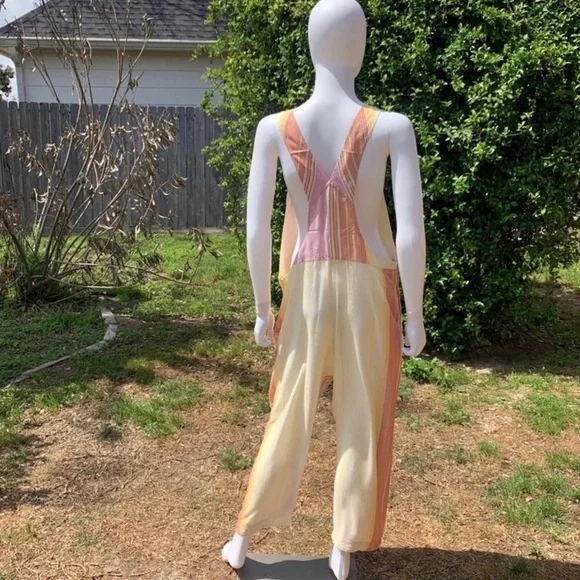 💋NWT Jen’s Pirate Booty Carnaval Crop Sunset Overalls - Picture 7 of 16